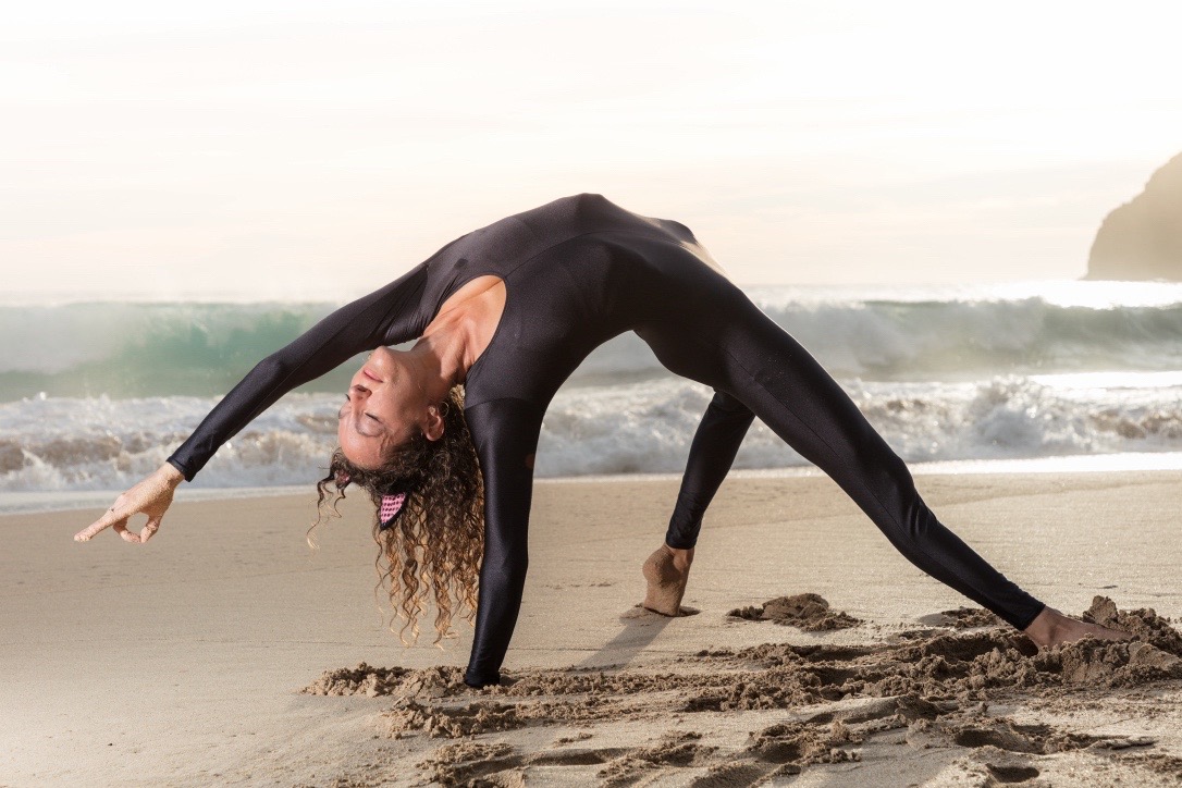 @Sarah Bublavy | Yoga + Fitness