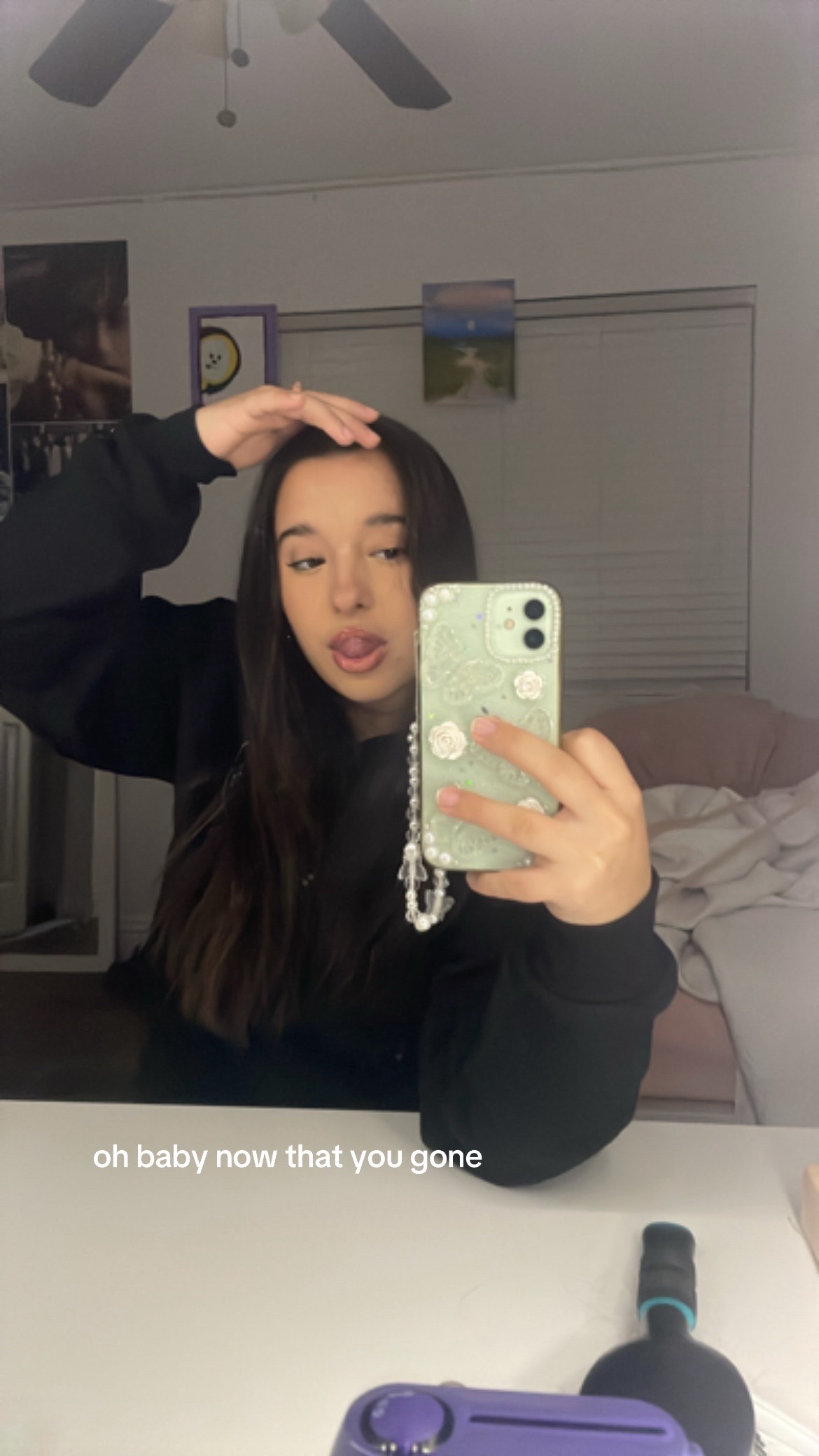 @🐝