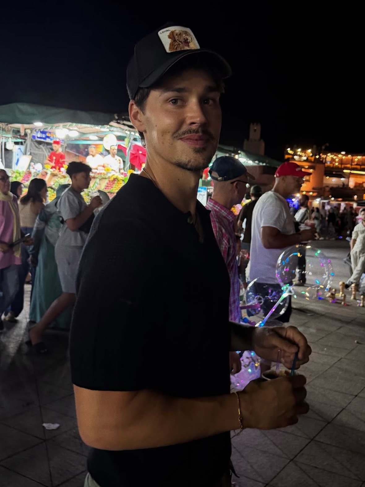 @Bella