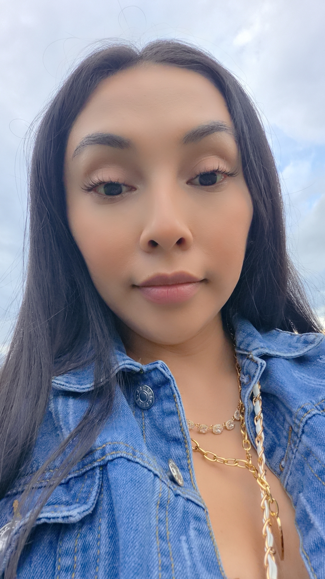 @ItsMiaDoza💜