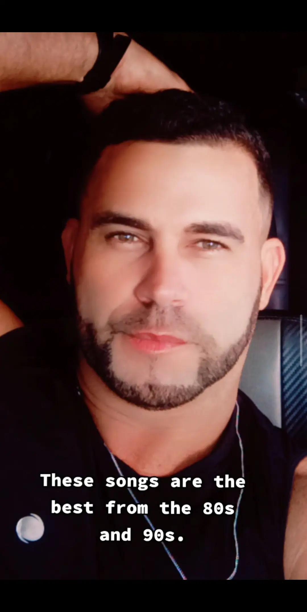 @olhos 👁👁de gato🐈&zwj;