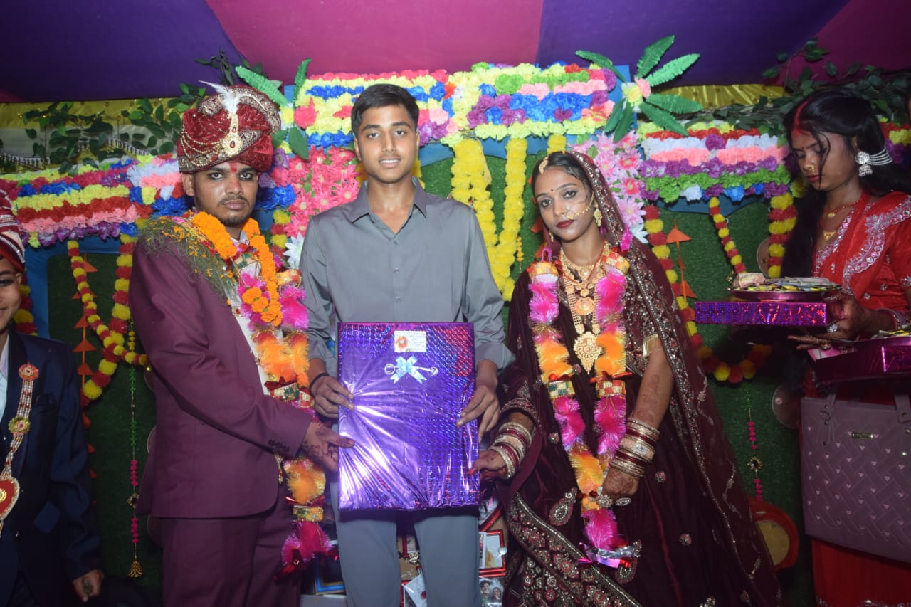 @Mr🥀 Rohit 🥀A
