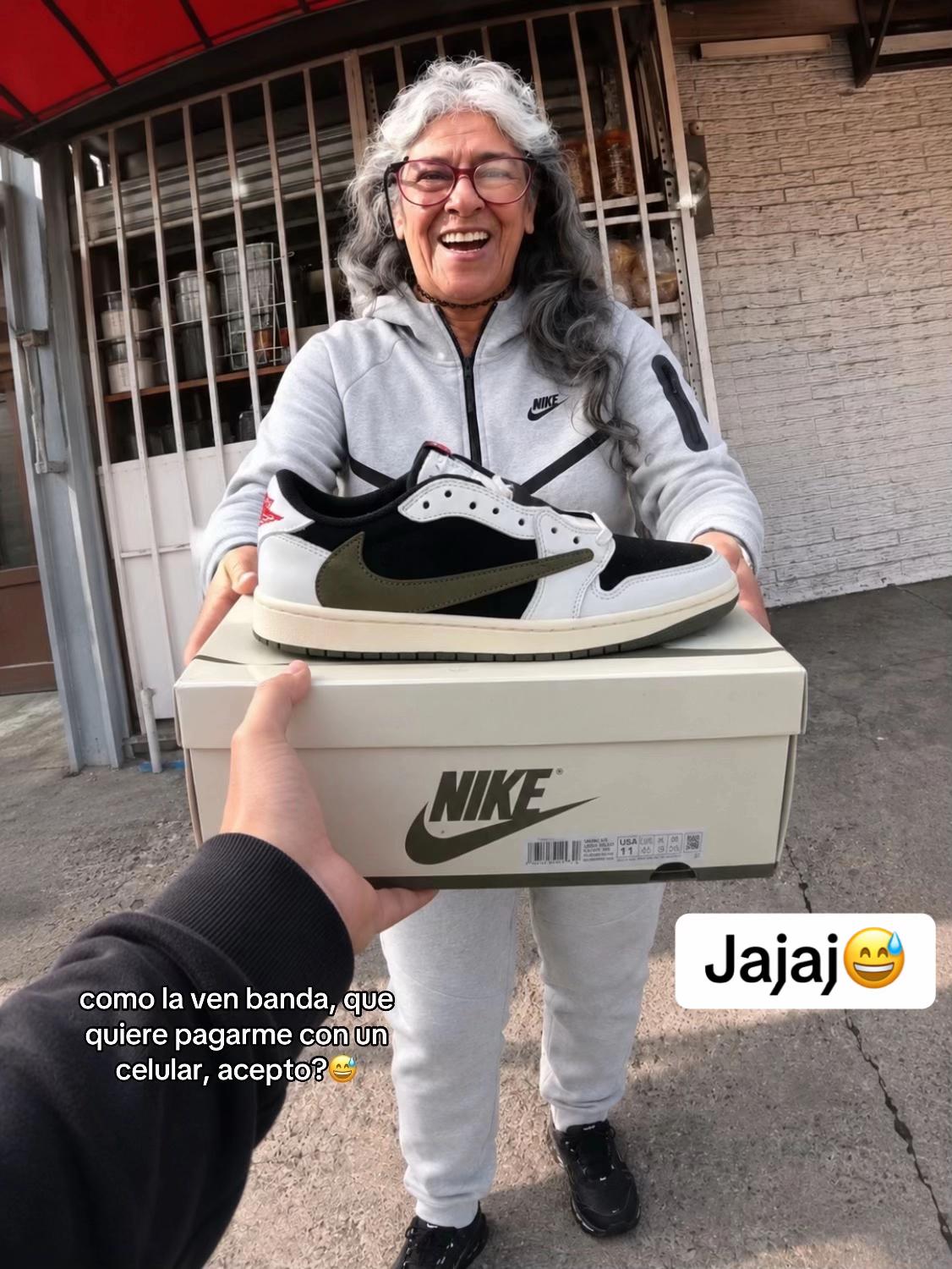 @SNEAKERSLUNA🔥🫂