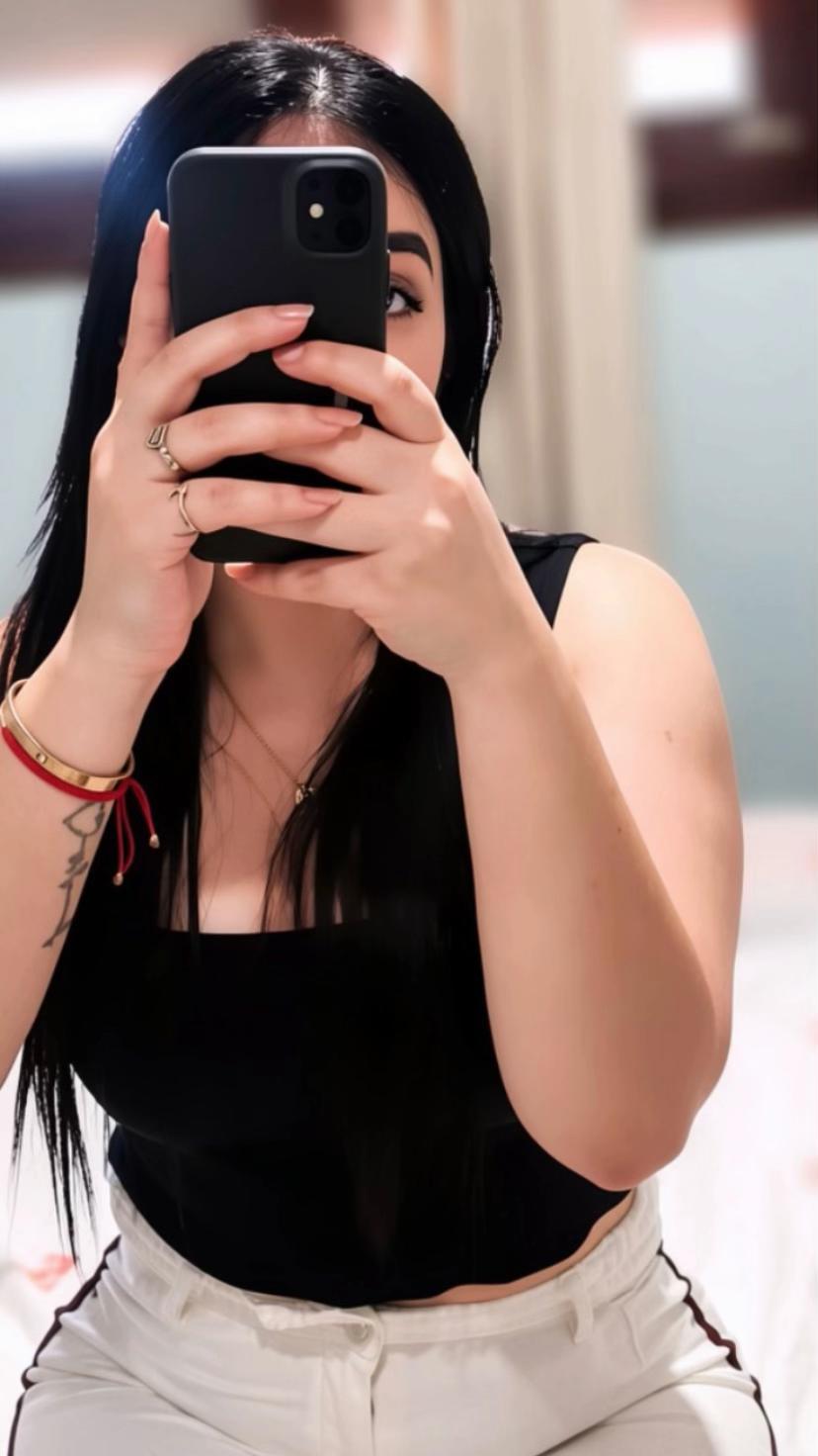 @oumniabetty1