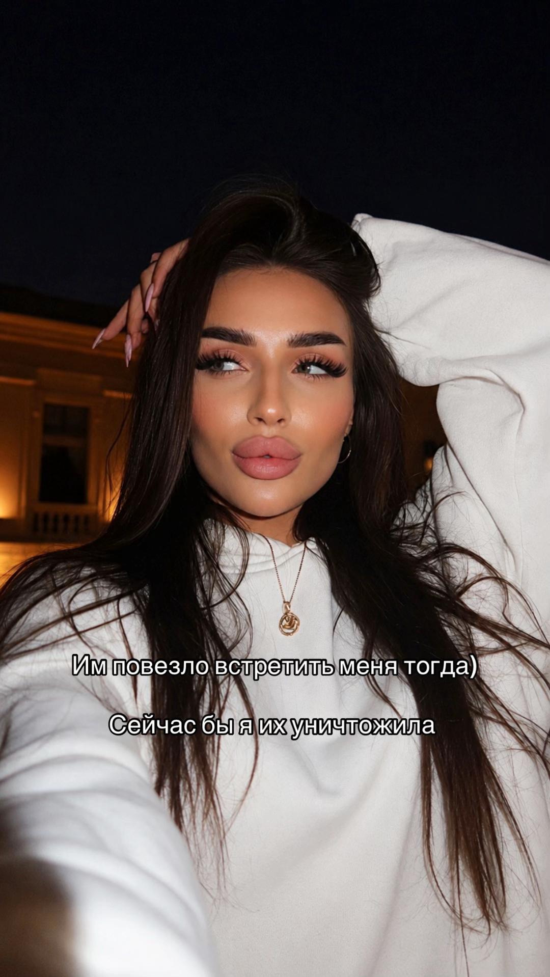@𝐒𝐚𝐤𝐢𝐧𝐚🌺