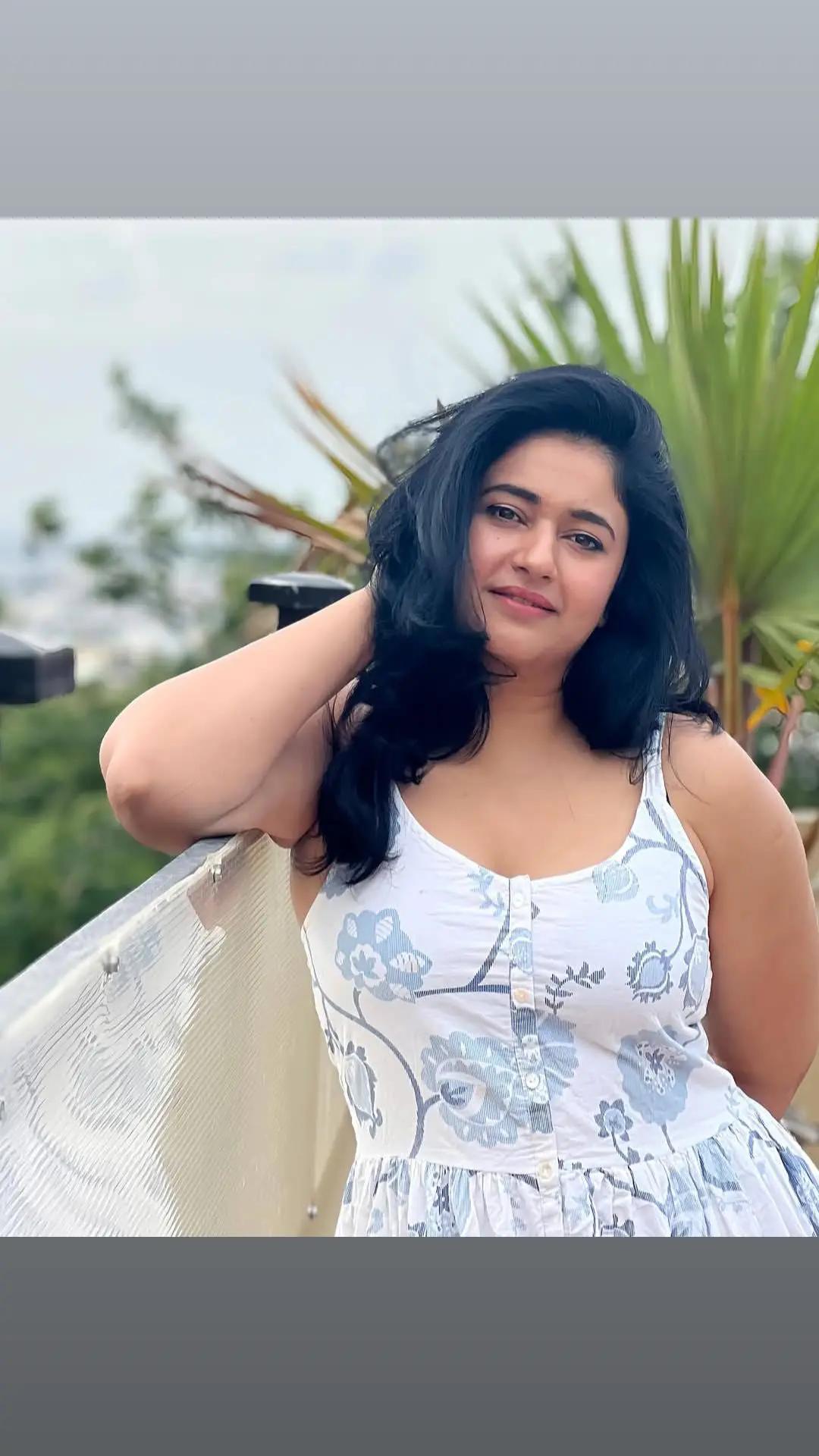 @poonam Bajwa🌹