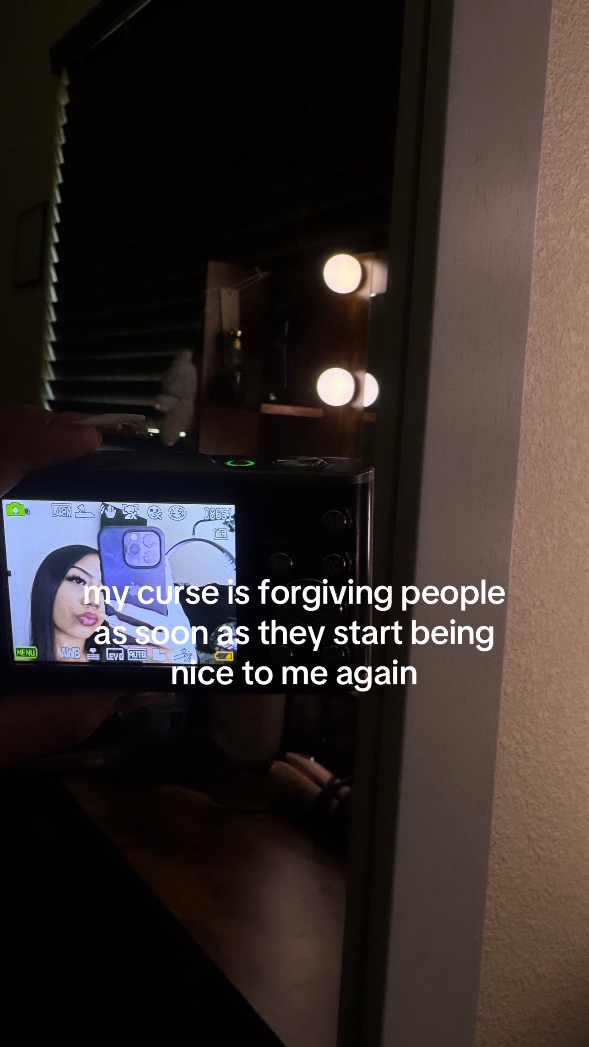 @️