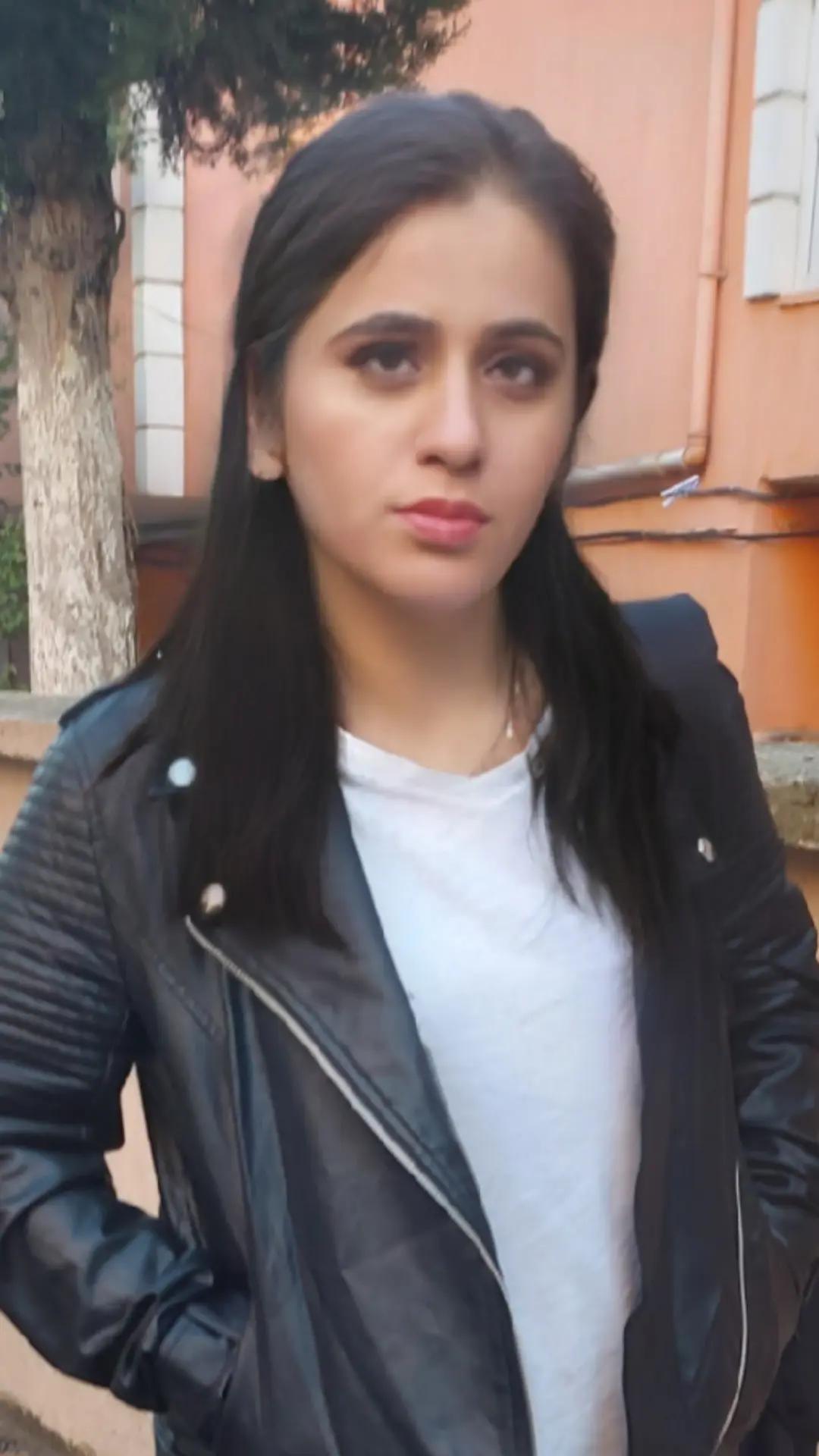 @yasemin