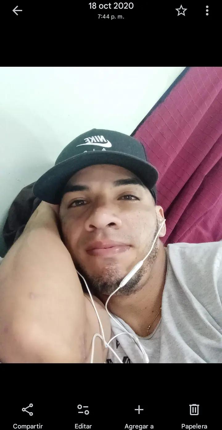 @Robertperez