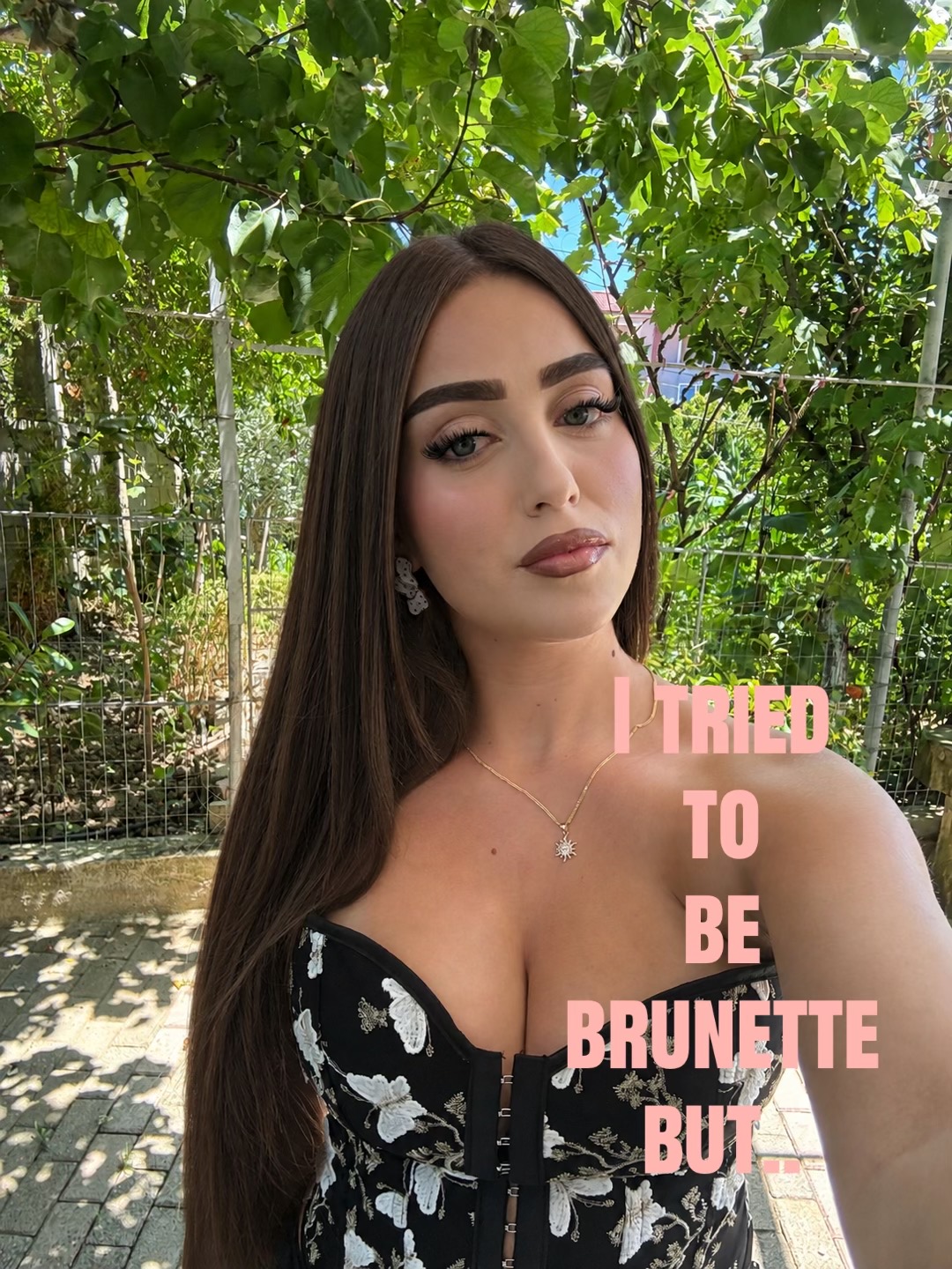 @👩🏼