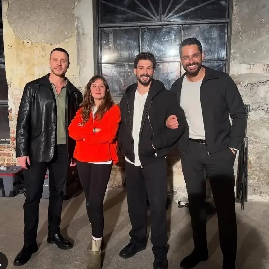 @Hazal 🇹🇷🦅🤟🏻