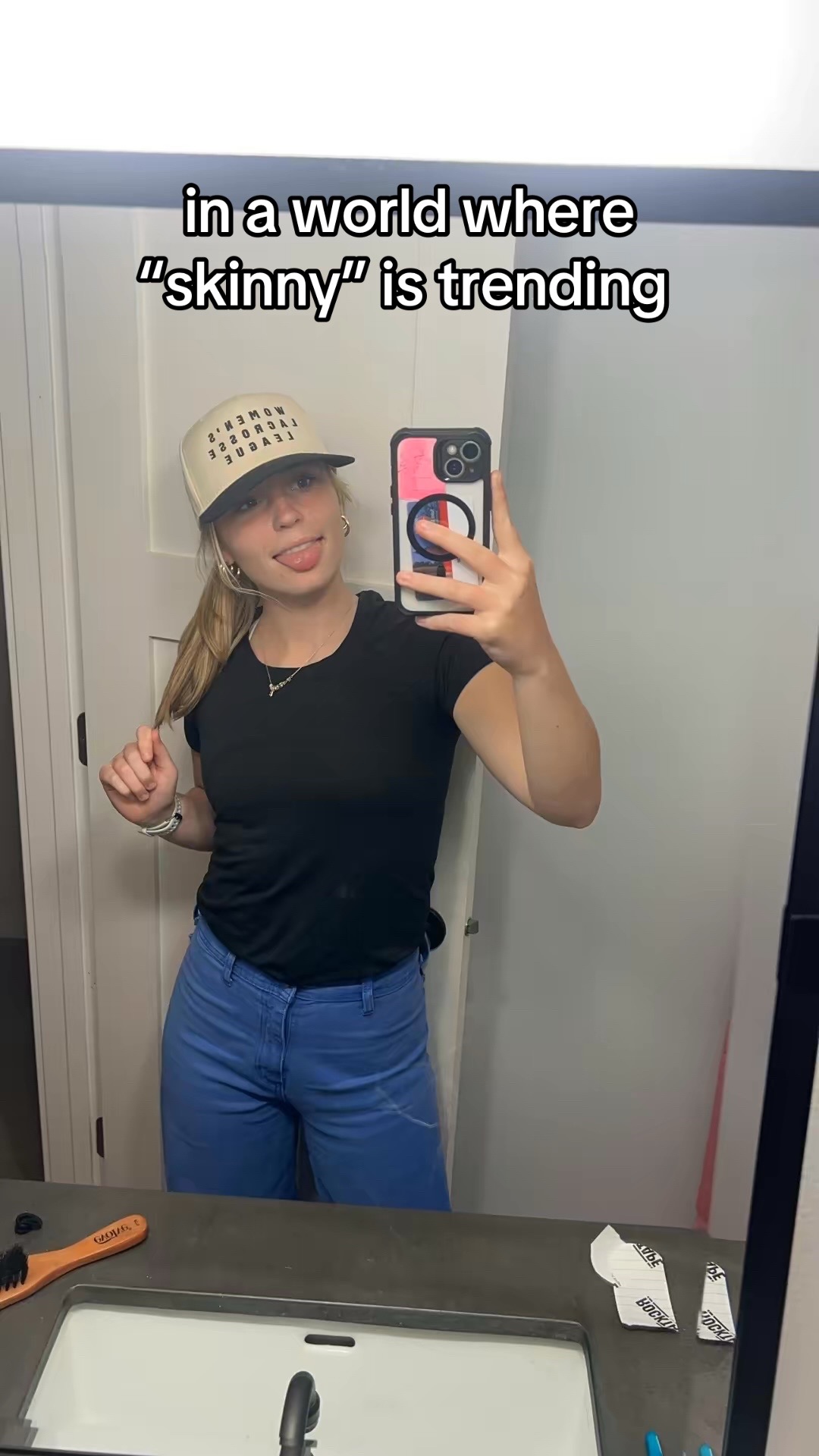 @bella