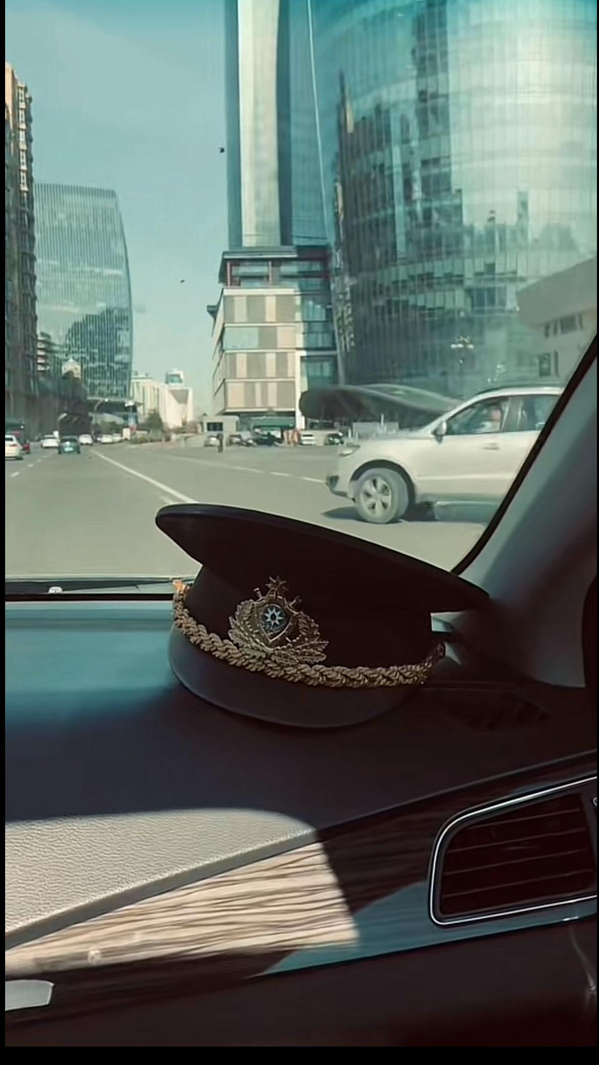@👤🇦🇿