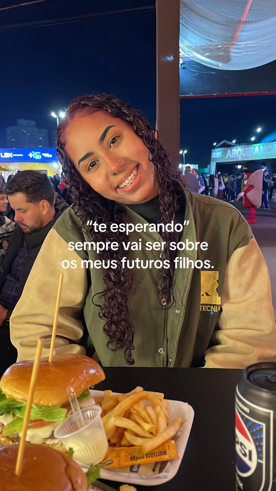 @Rafaella Ferrer