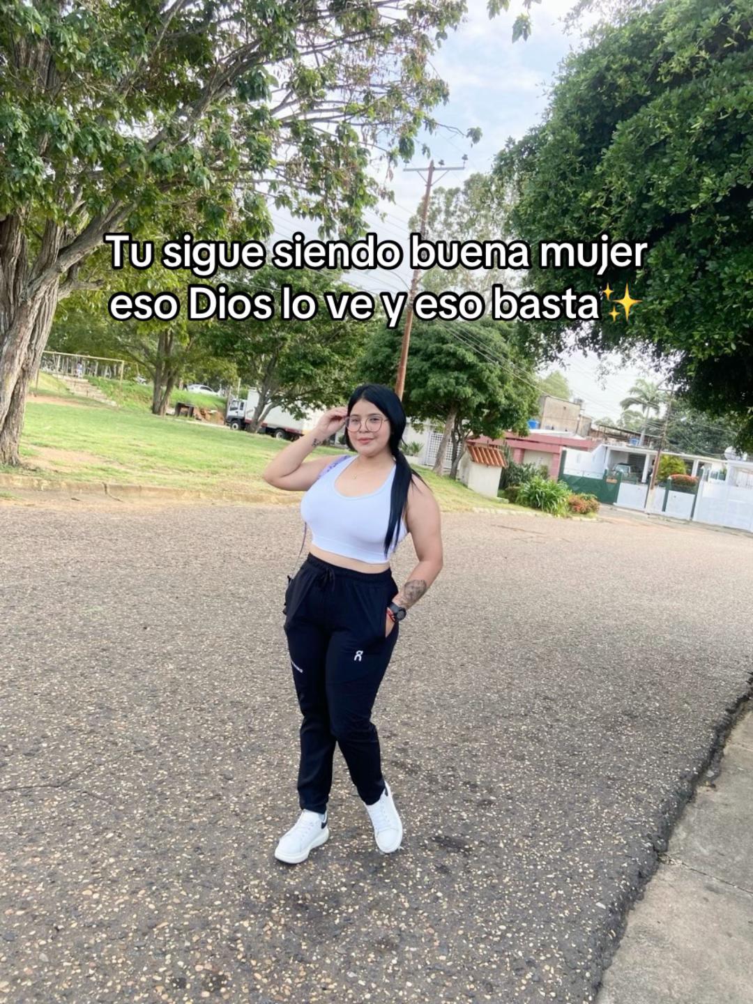 @Liz Gutierrez🍀B&hearts;️