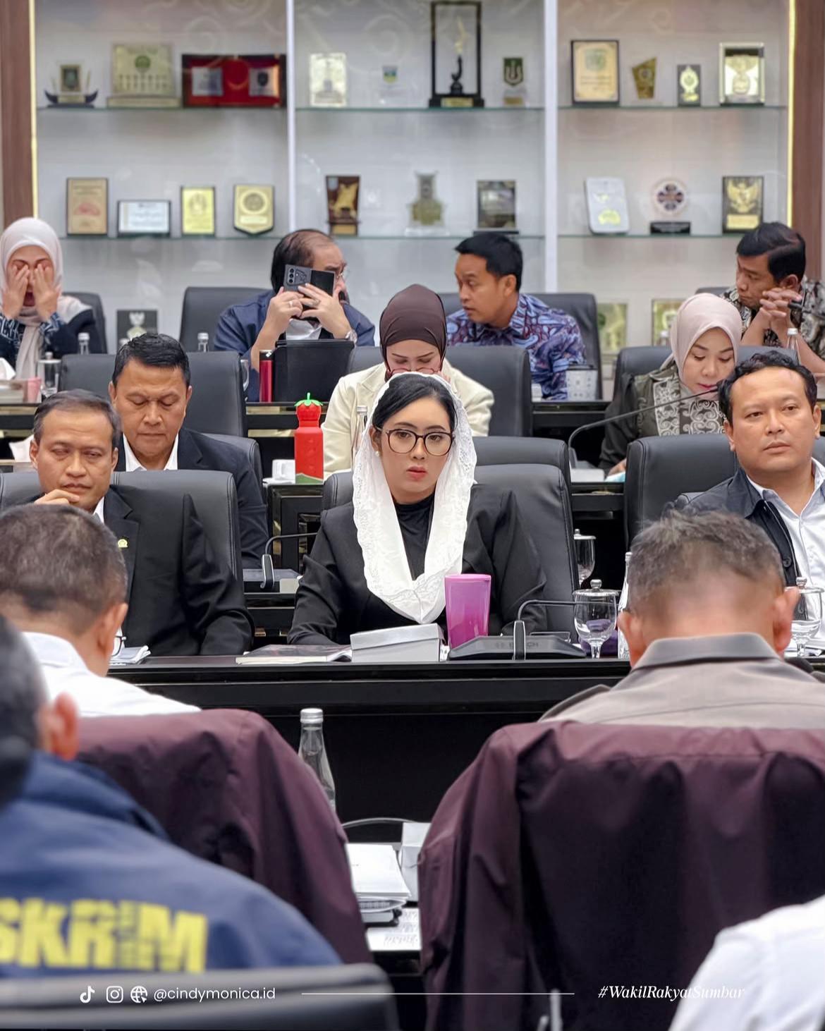 @politik Gen Zz