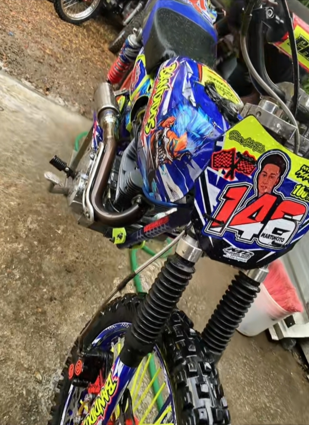 @2.0_racing_tierra