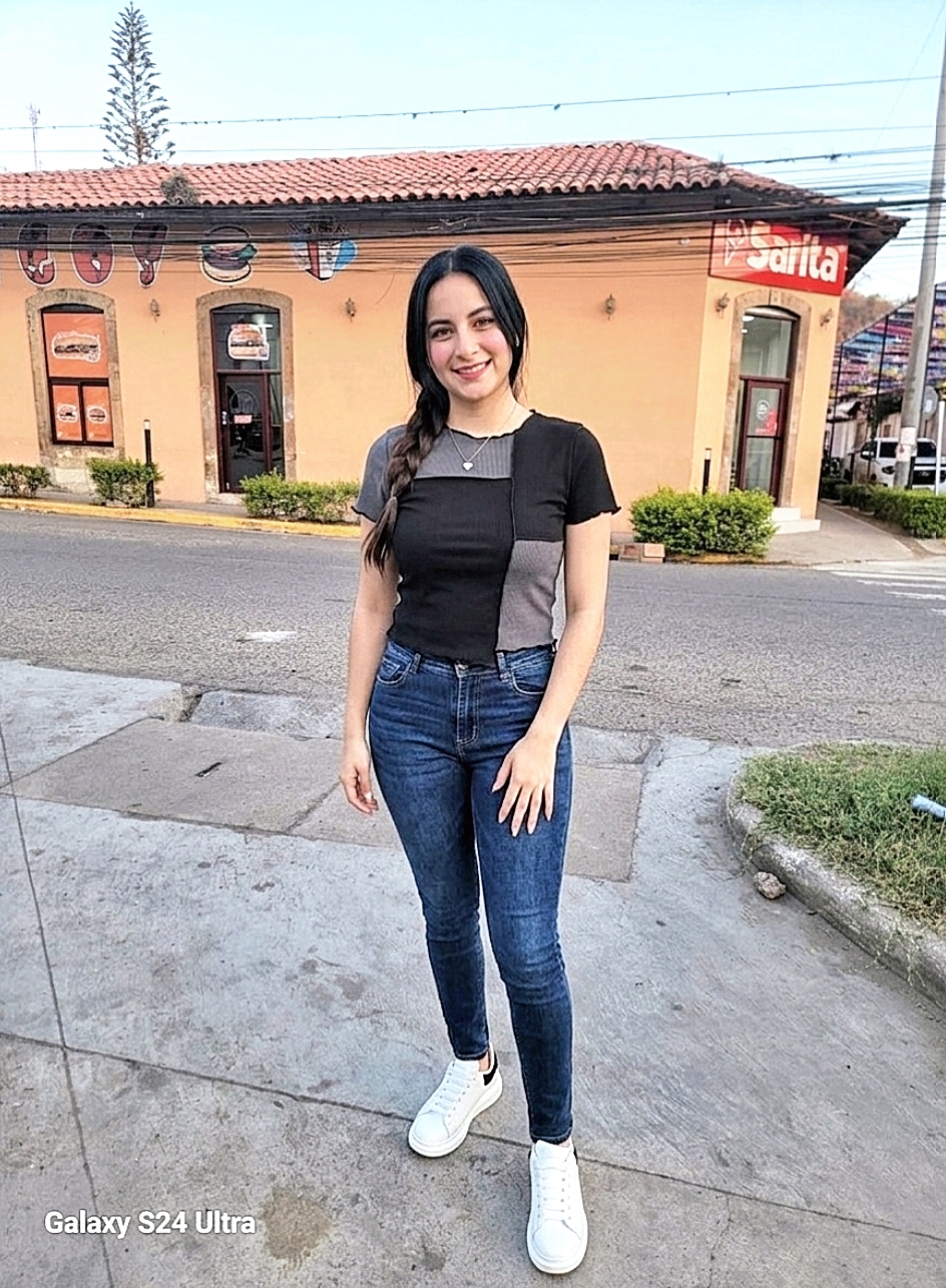 @AbigailFunez18