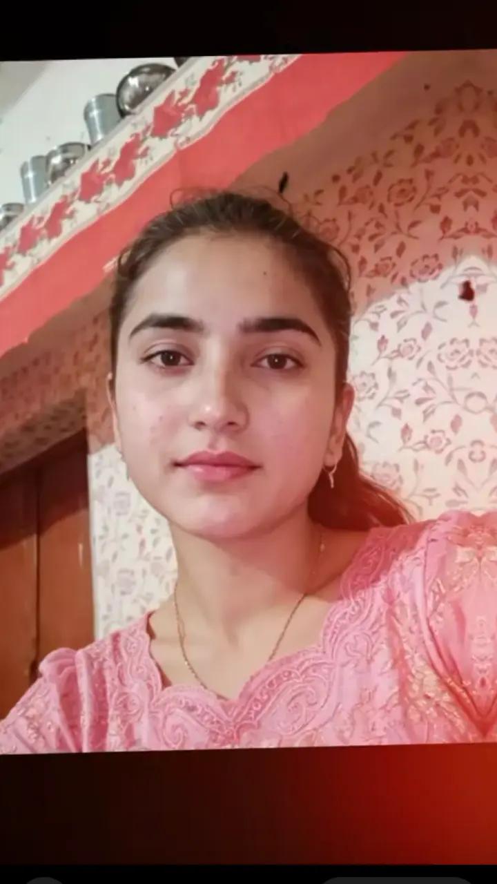 @Kamaldhuddi