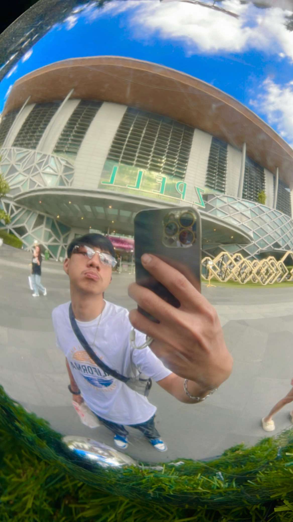 @ไม่รู้นี่หว่า🔞♠️