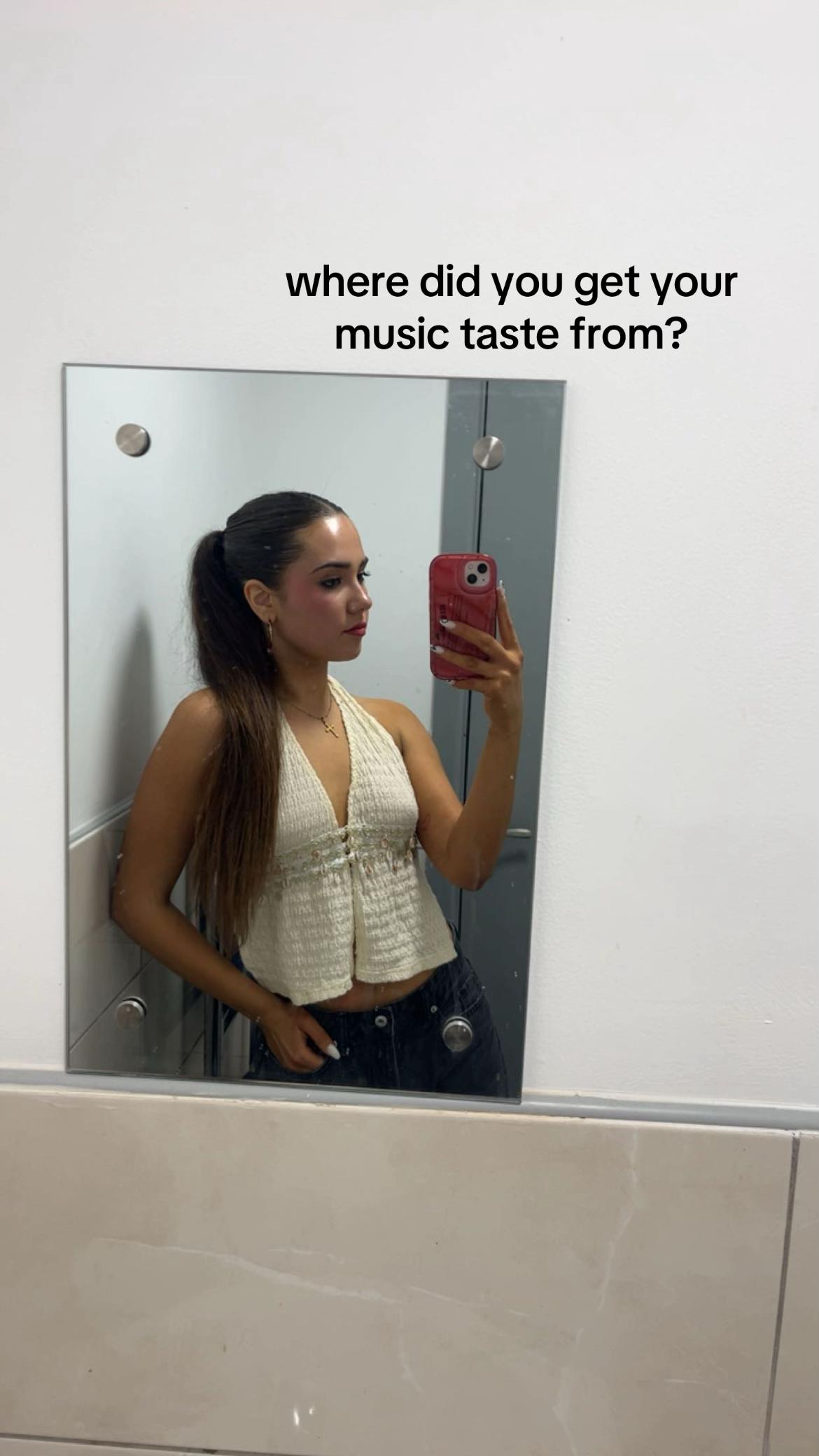 @misslydiccround