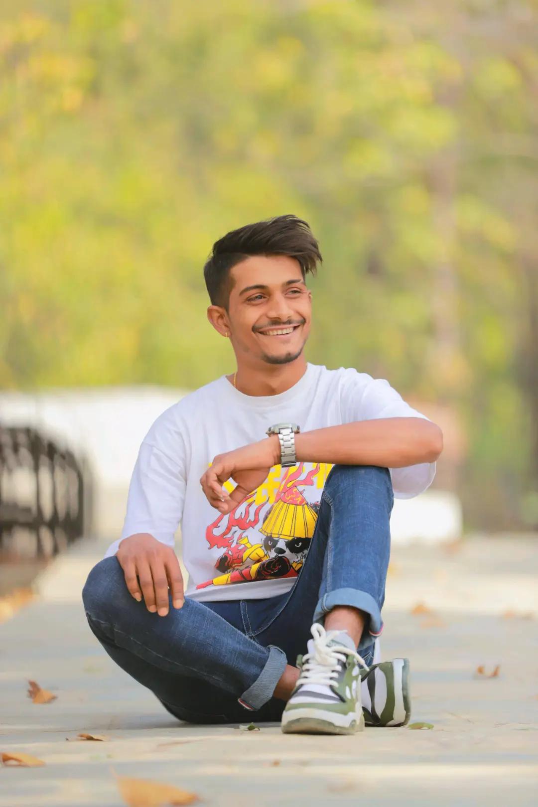 @🇳🇵✋Mr Pandey 🤚🇳🇵( लुरे)