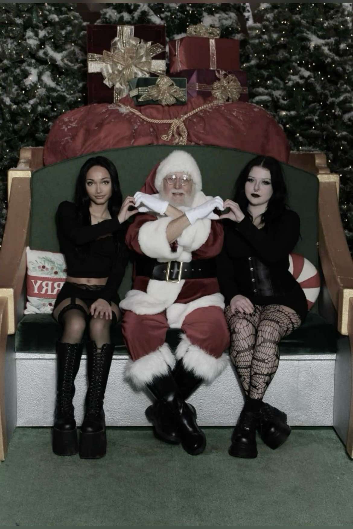 @🧛&zwj;♀️