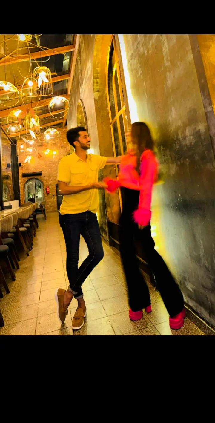 @Mr and Mrs Hussain tareen &hearts;️😍