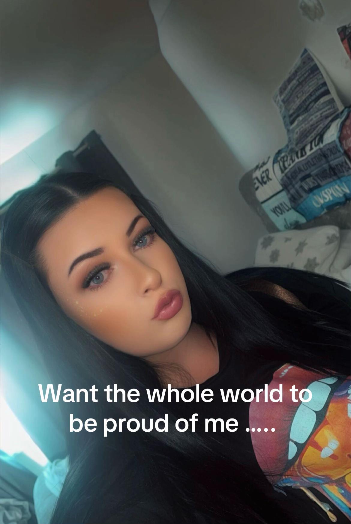 @RHIANNON👄