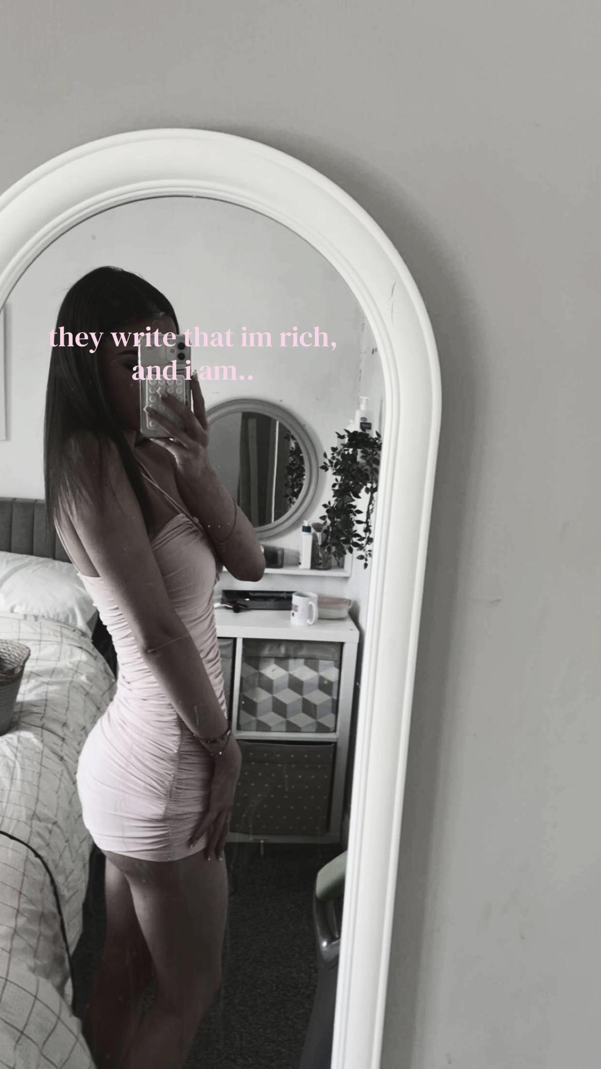 @𝐥𝐮𝐜𝐲🪽