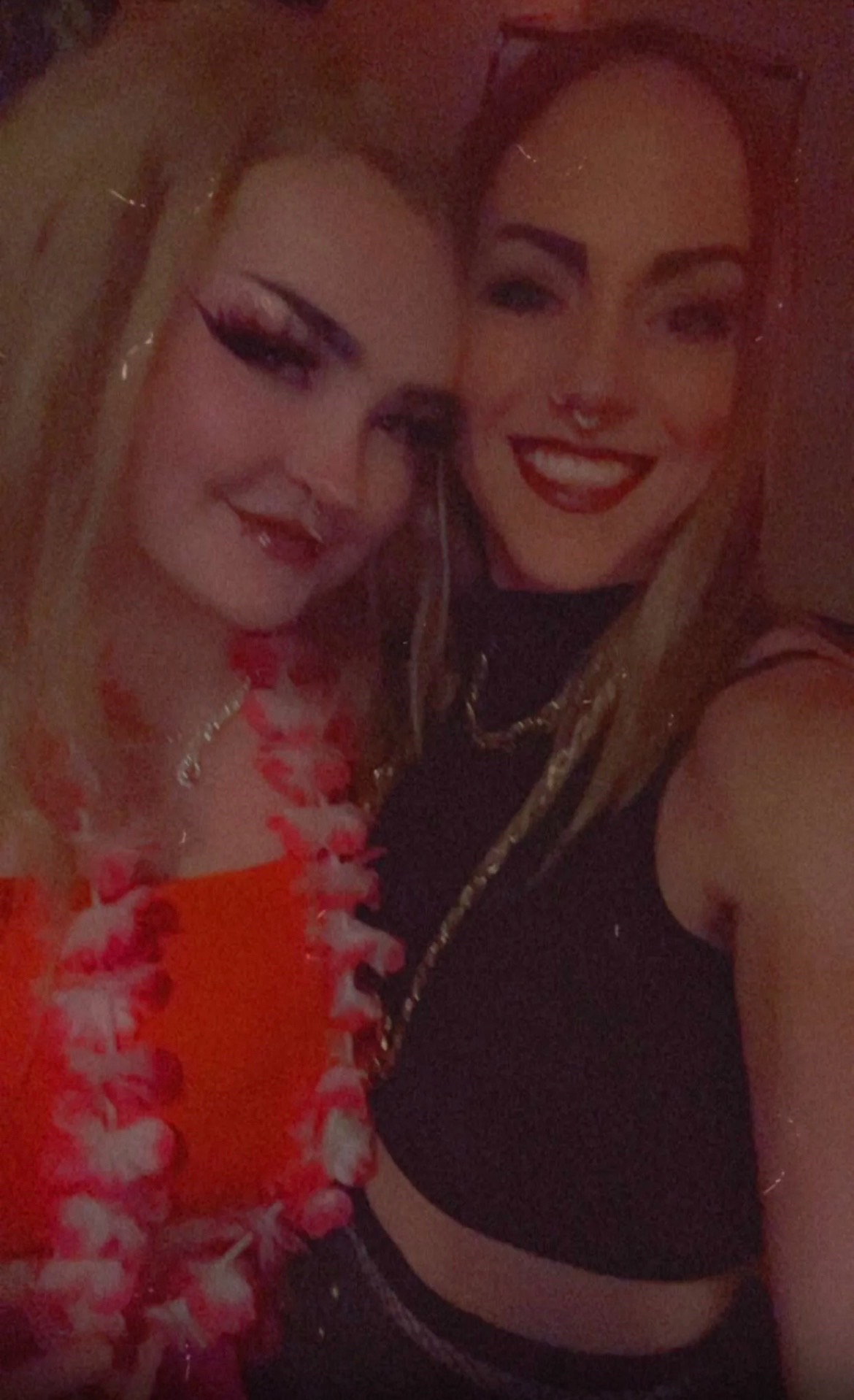 @Luna Lugosi🦇