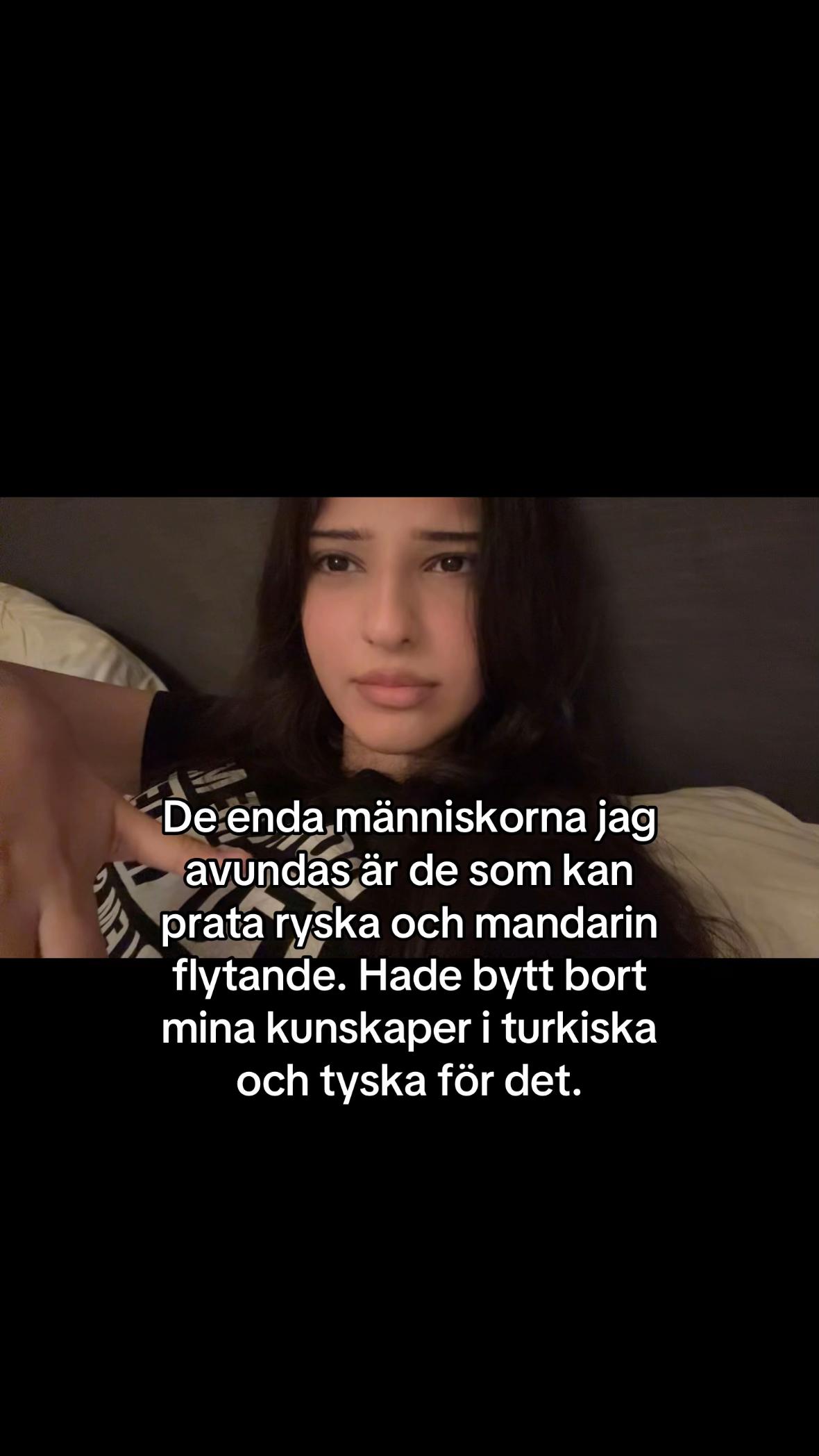 @Eloshi