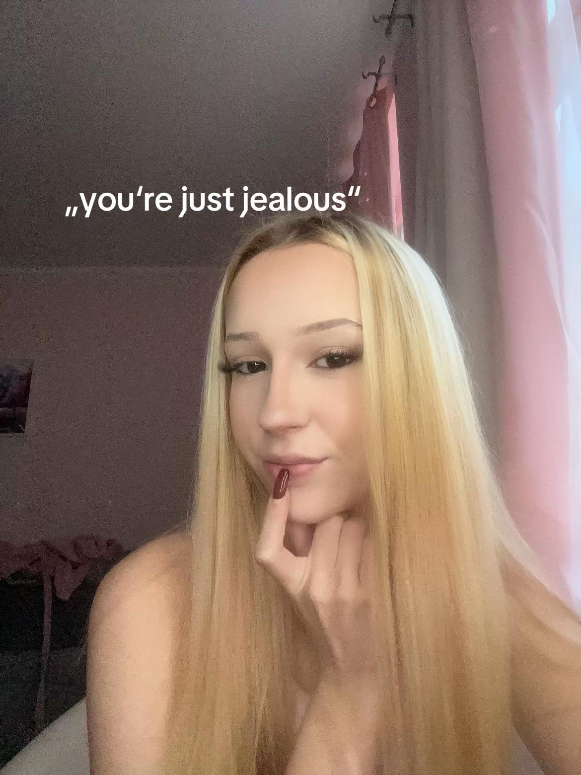 @Neelöö