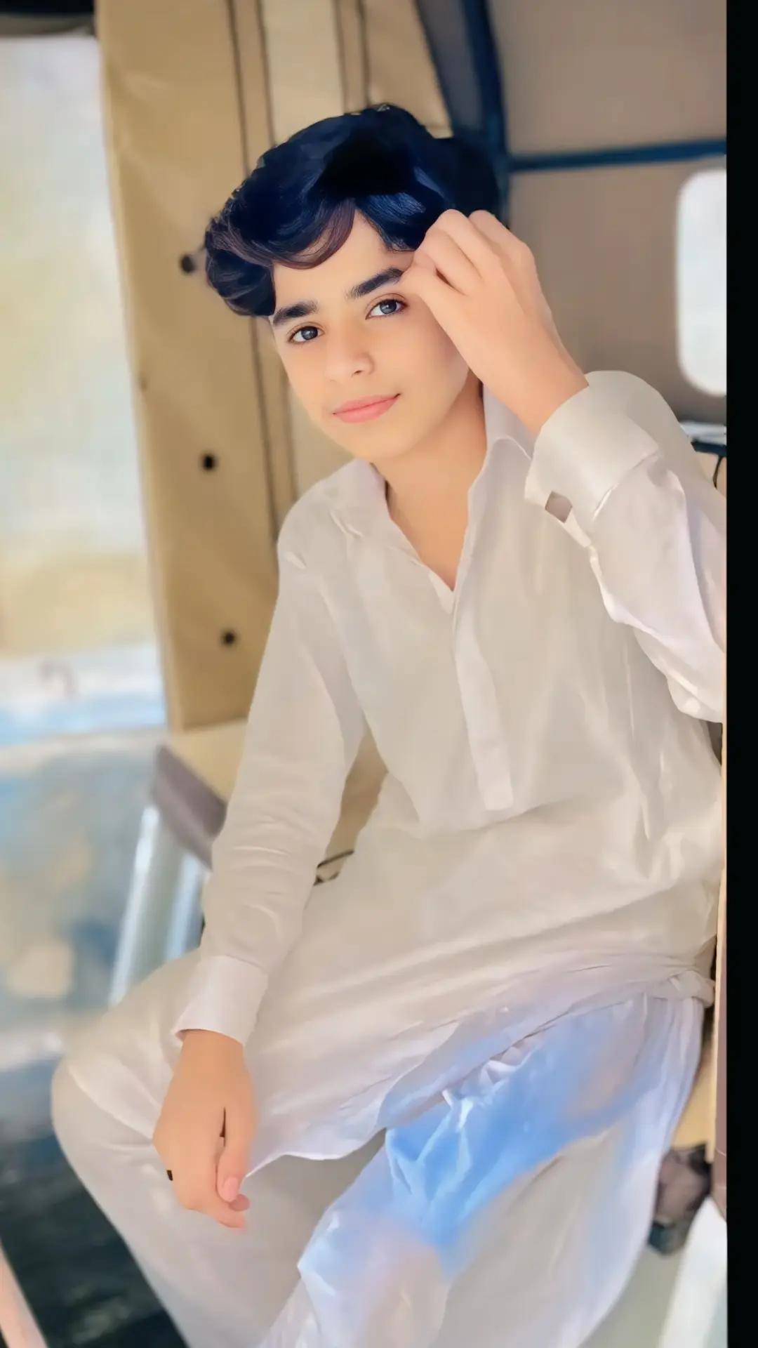 @WaqarAli Baloch🚩باغي🚩⛎