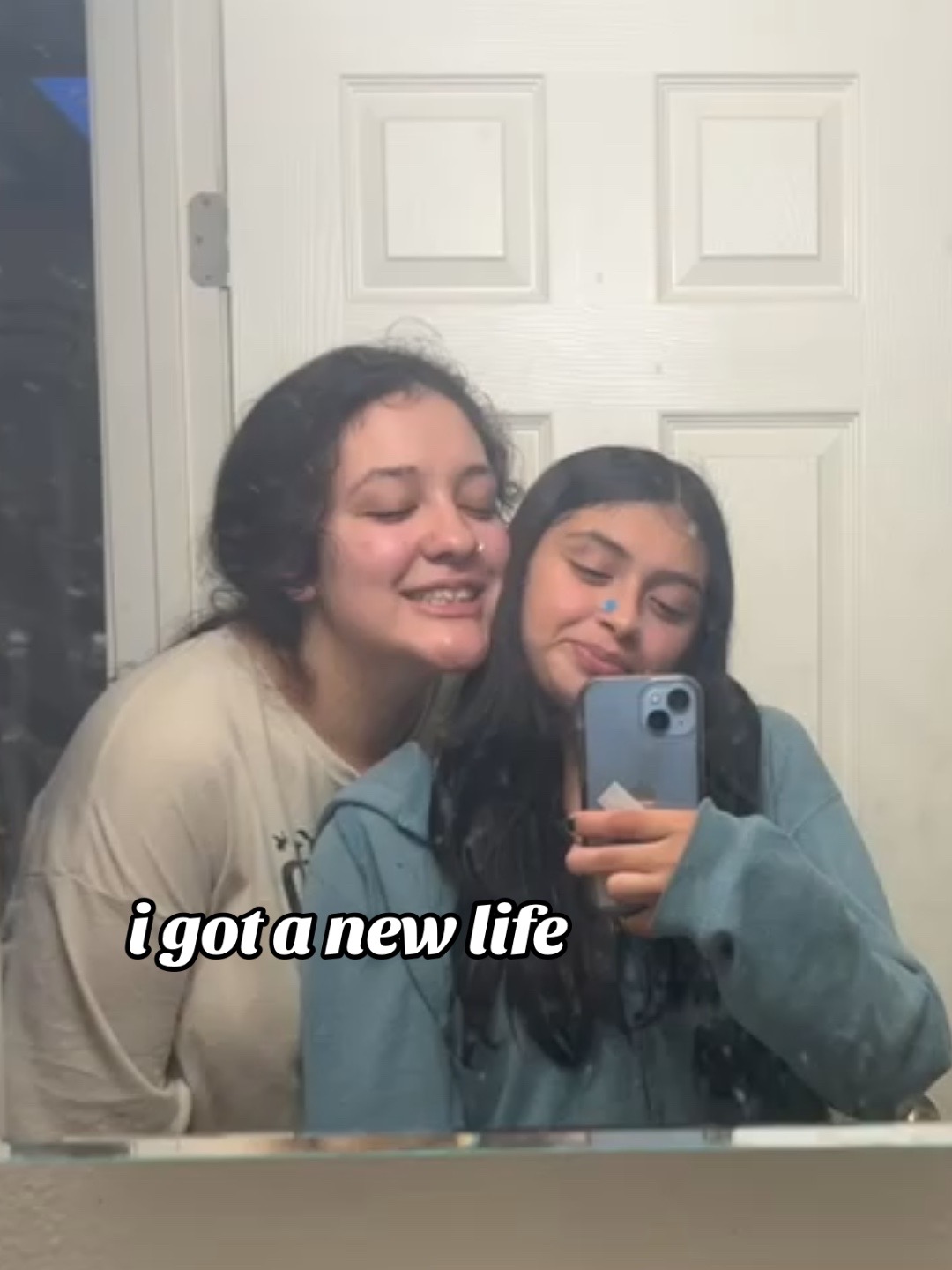 @️