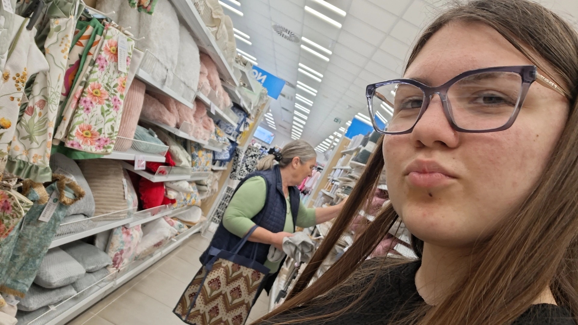 @миона 🎀