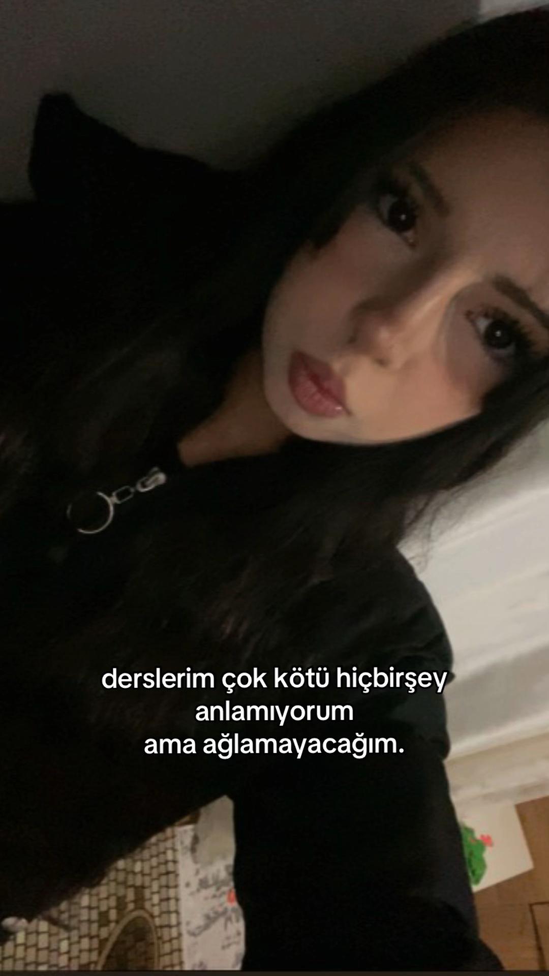 @CHERRY COLA🇹🇷