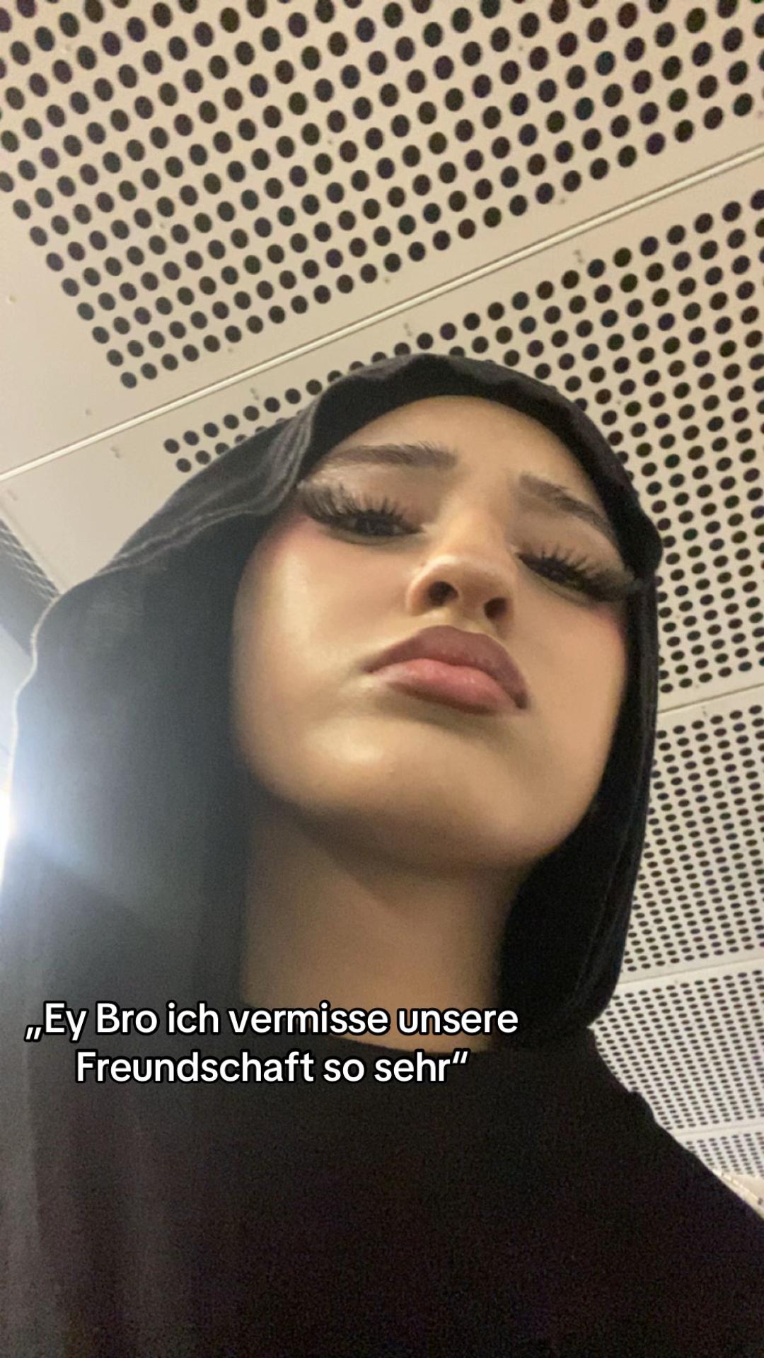 @𝓕𝓪𝓽𝓲 ❦