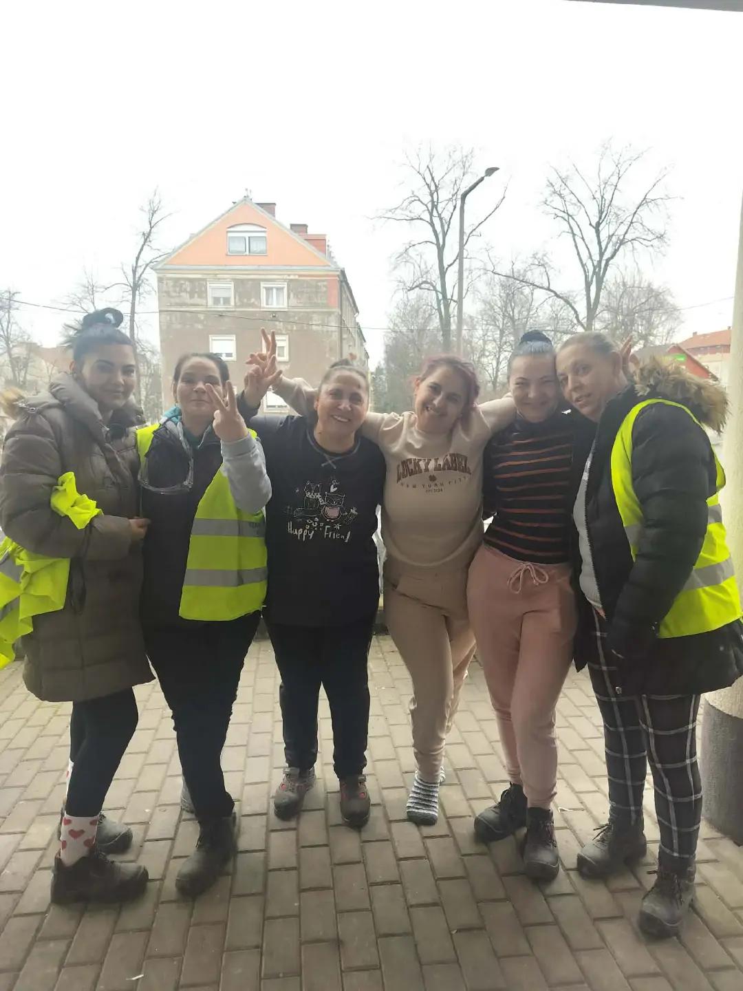 @Rezműves Eniko