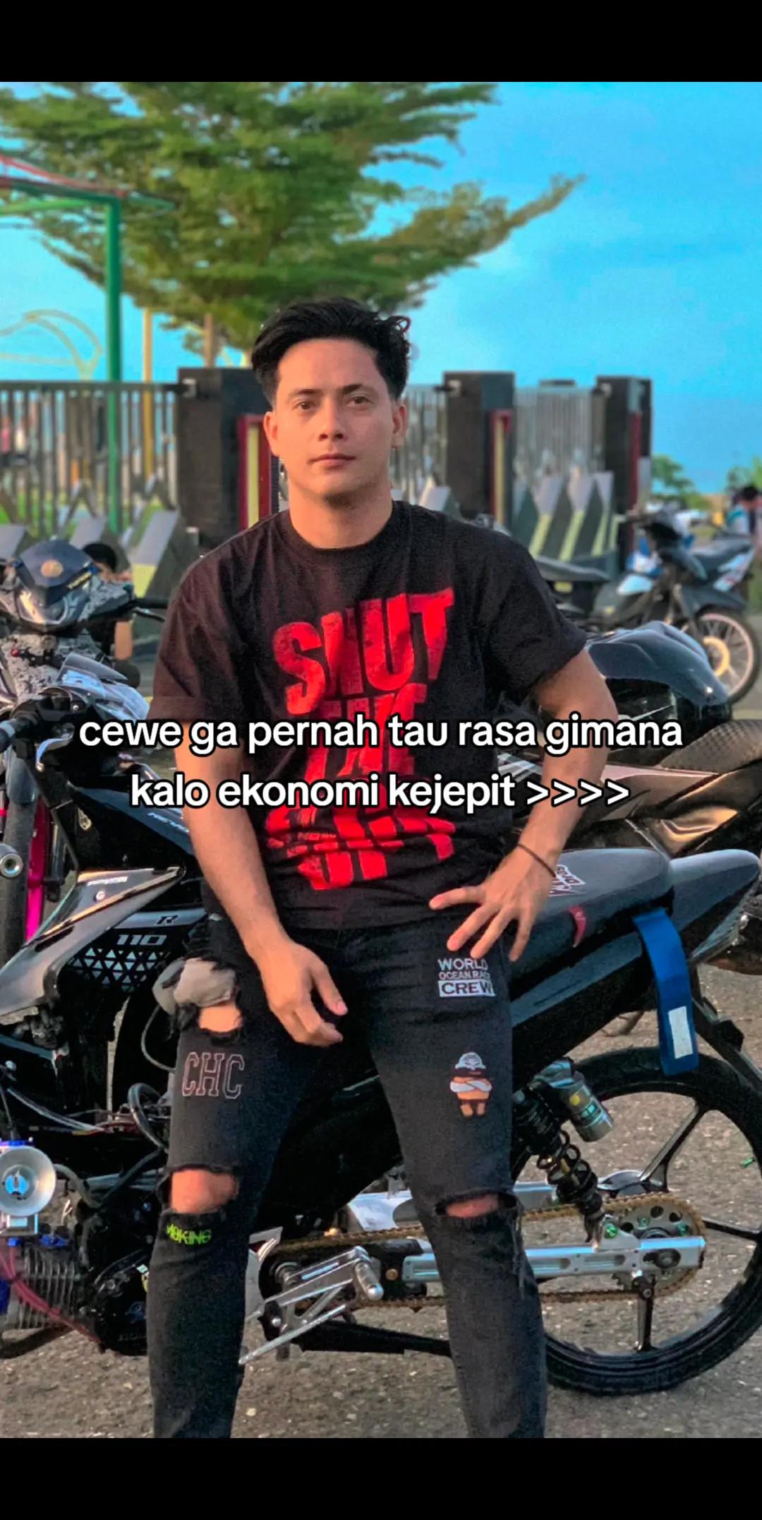 @AOZORA GANTENGG🇲🇨🇲🇾