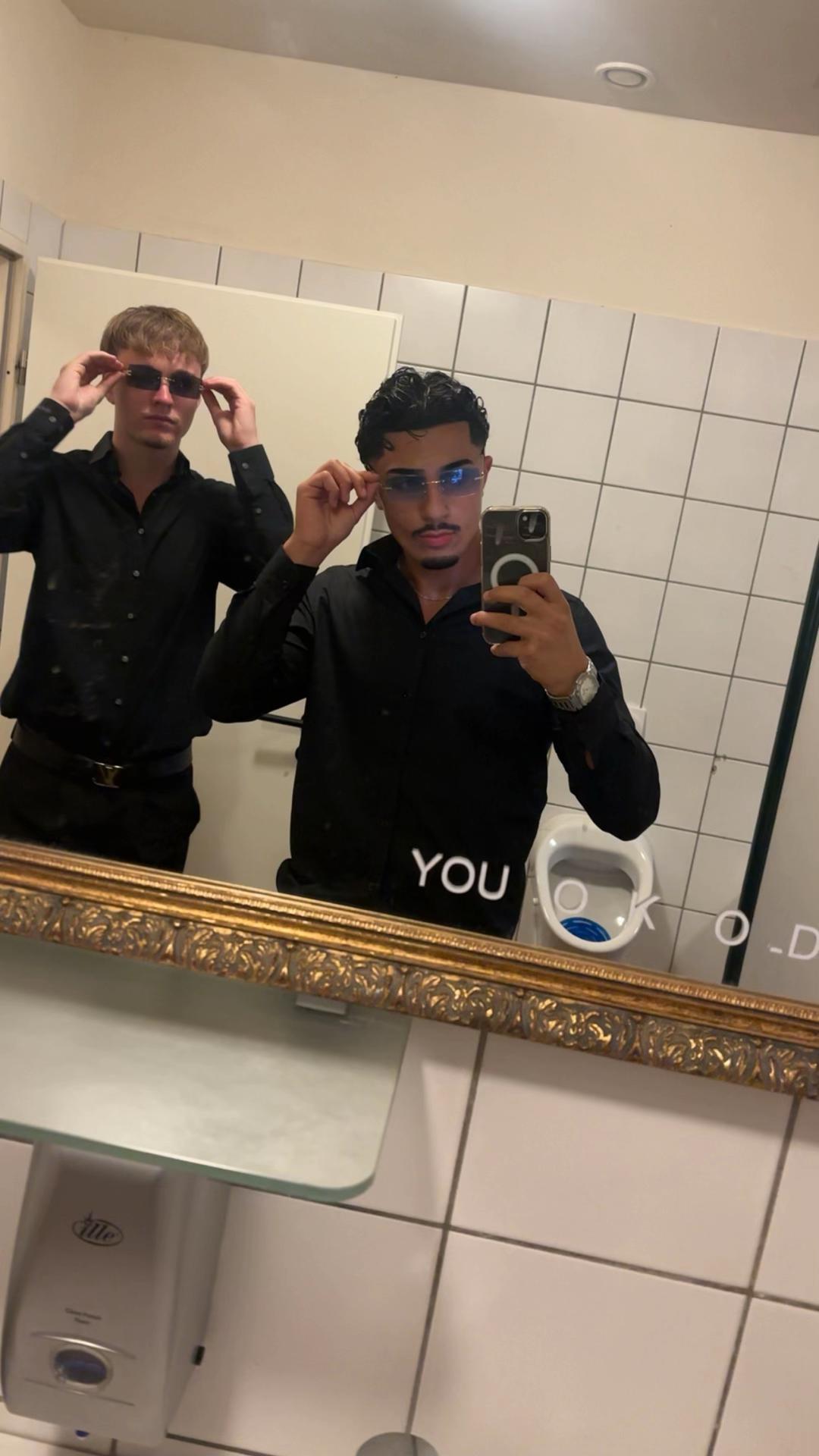 @Husseinoo