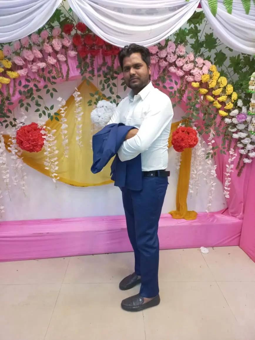 @Dipesh Raaza Yadav