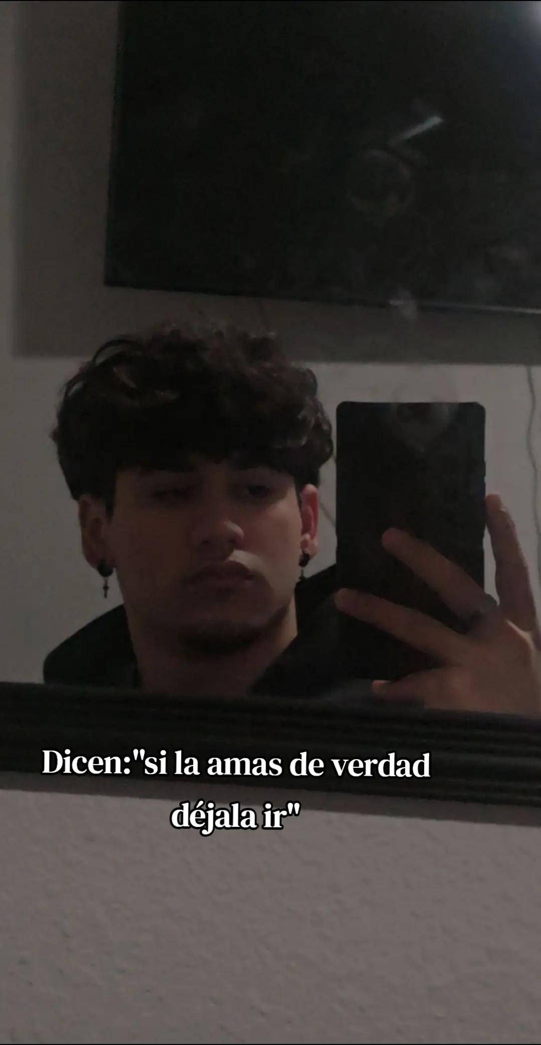 @𝑅𝑜𝑛𝑦𝑥__🎤⚡️