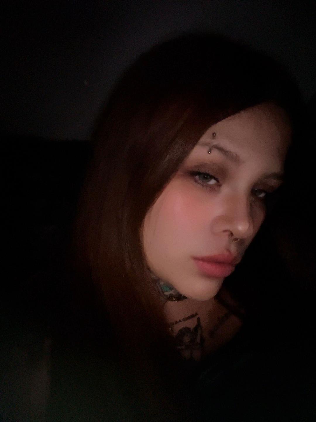@_mitzy_