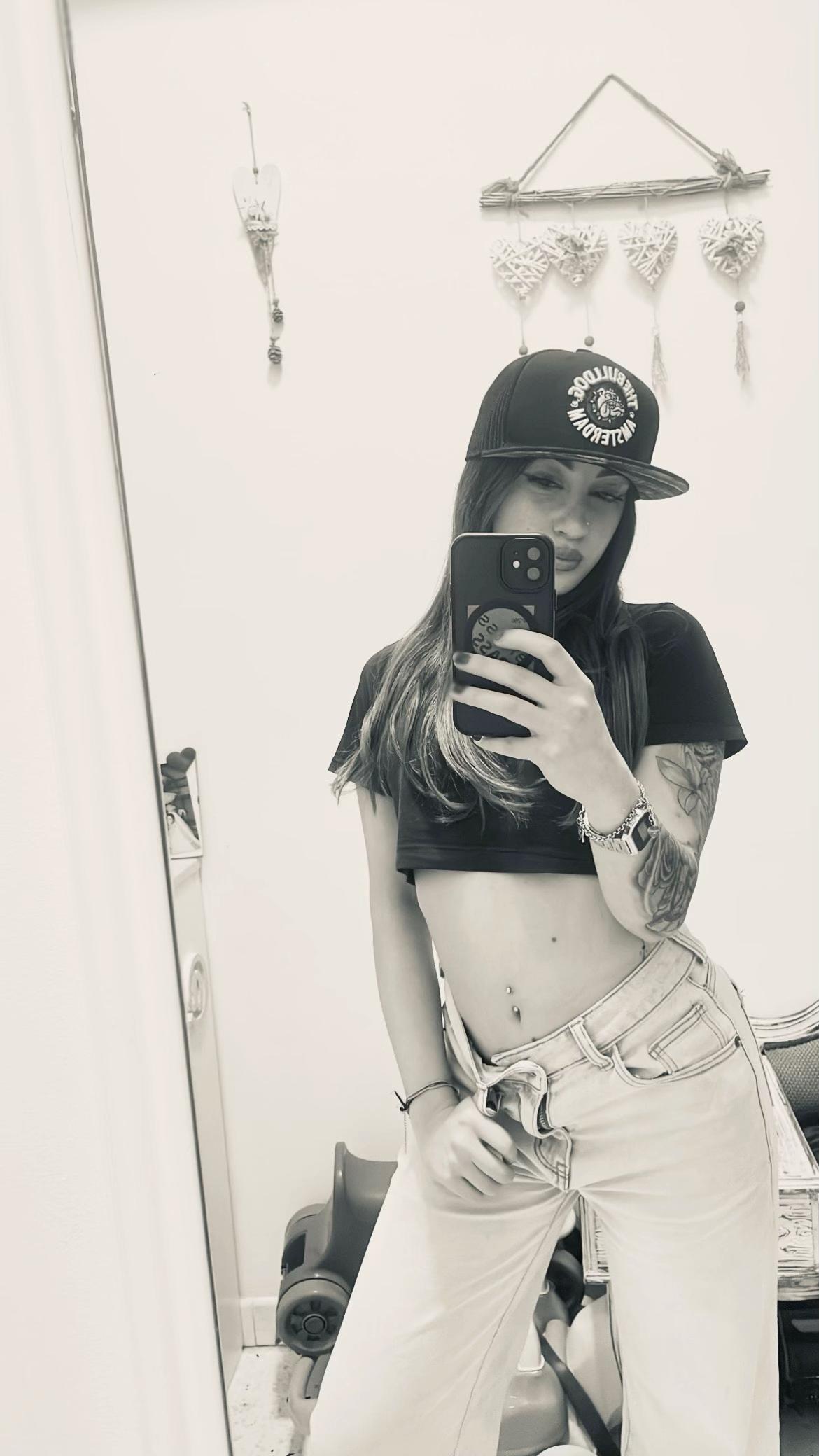 @alesarn♕