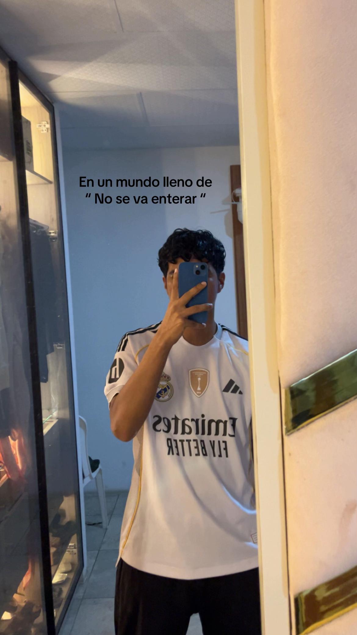 @🧸