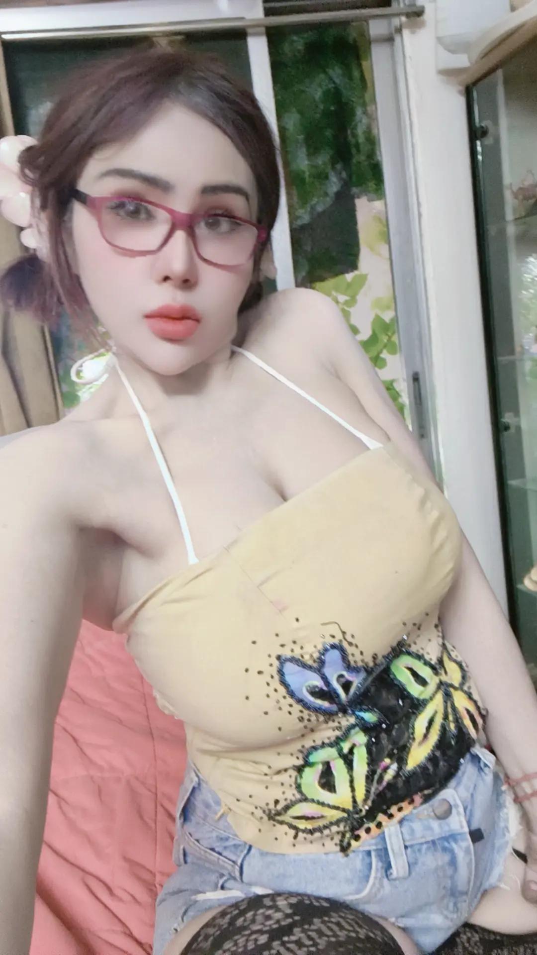 @ฟ้าใส