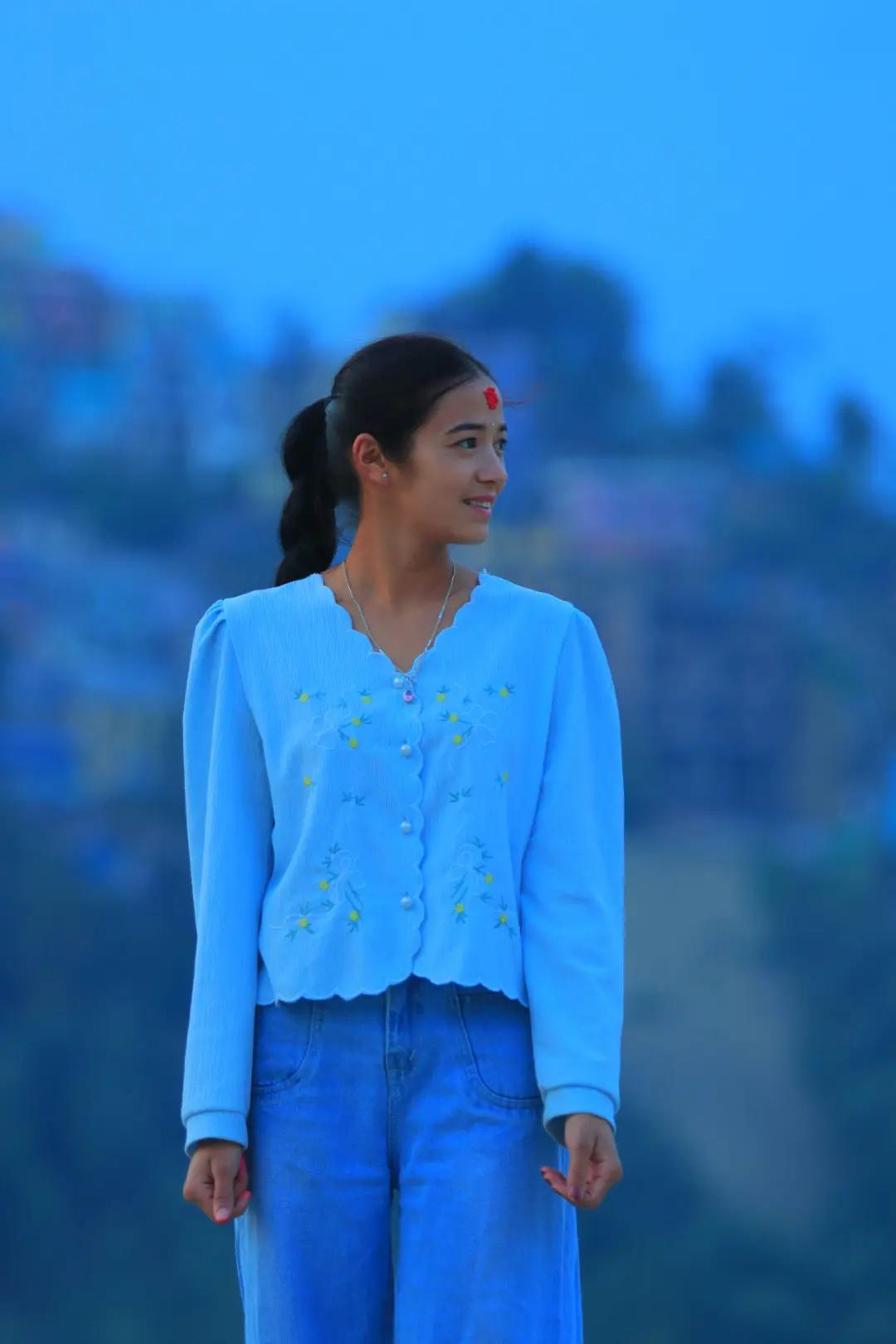 @Aaruuu😘🦋