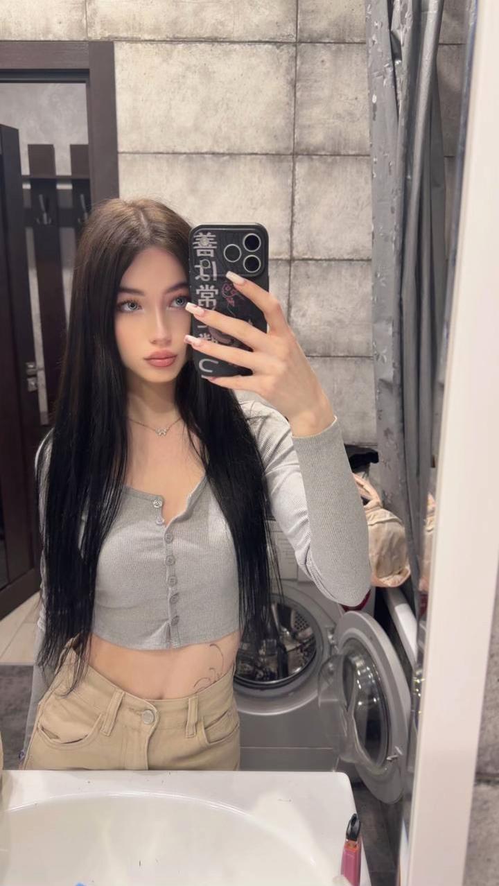 @mia_gothgirl