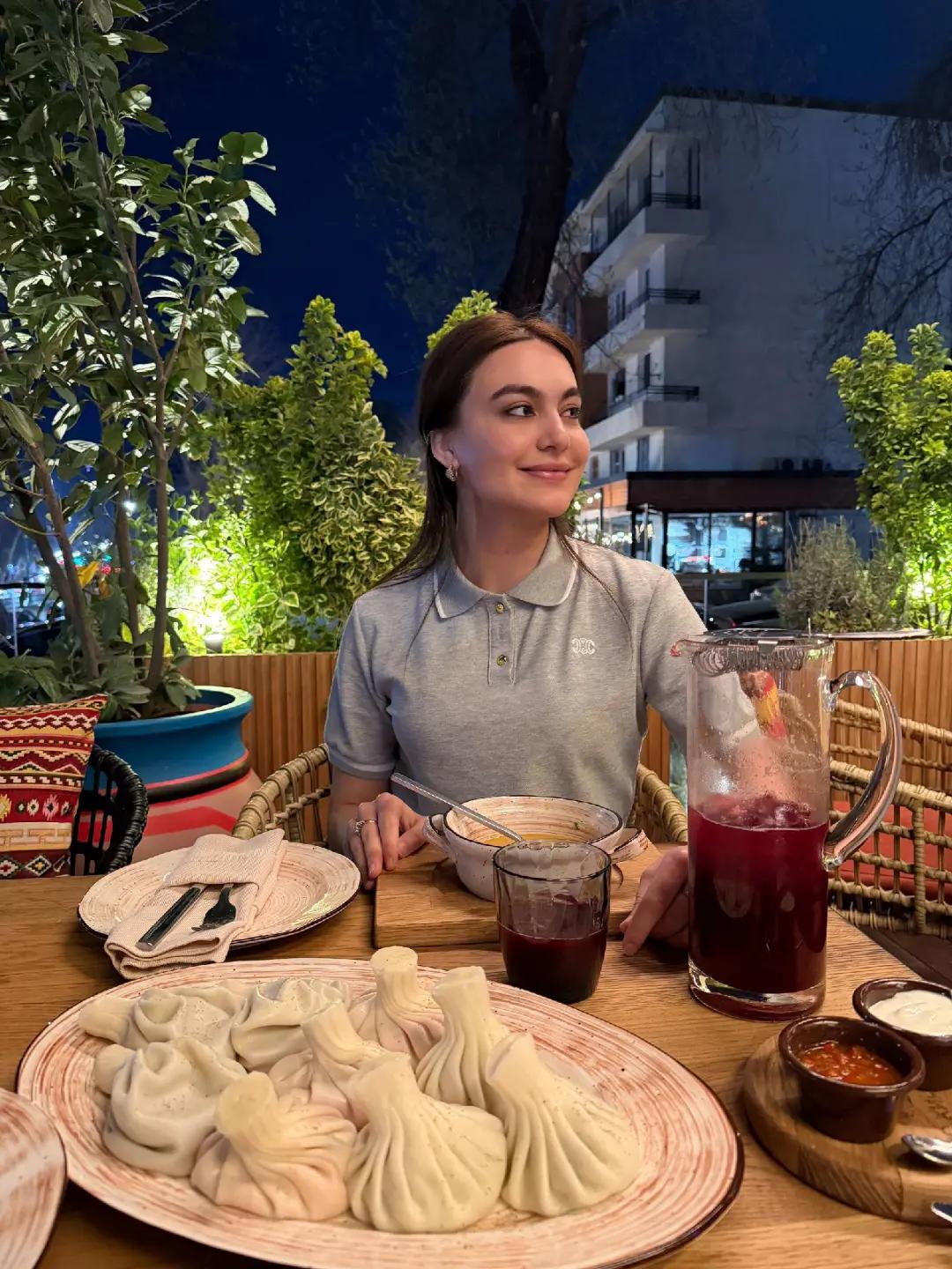 @Shahlo Alijonova